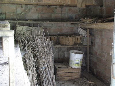 Intérieur du poulailler.
