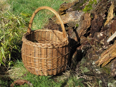 Panier d'osier.