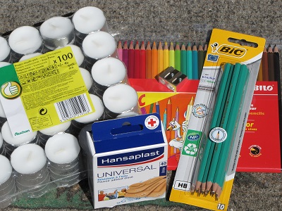Bougies, crayons, pansements...